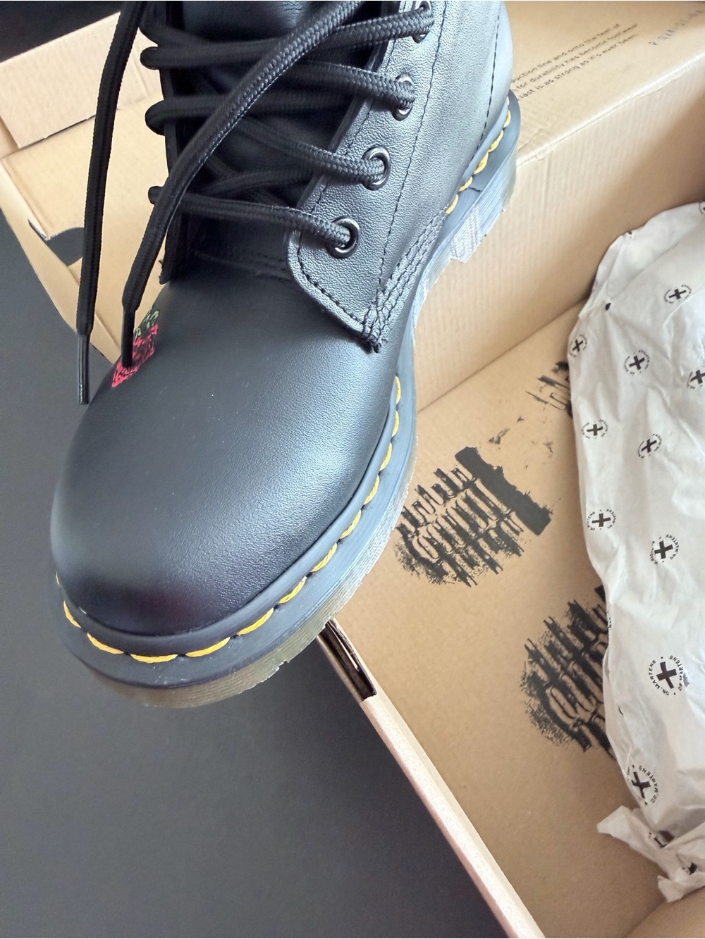 Dr. Martens Black Leather Lace-Up Boots with Red Rose Embroidery 🔥brand new 🔥 - Picture 7 of 10